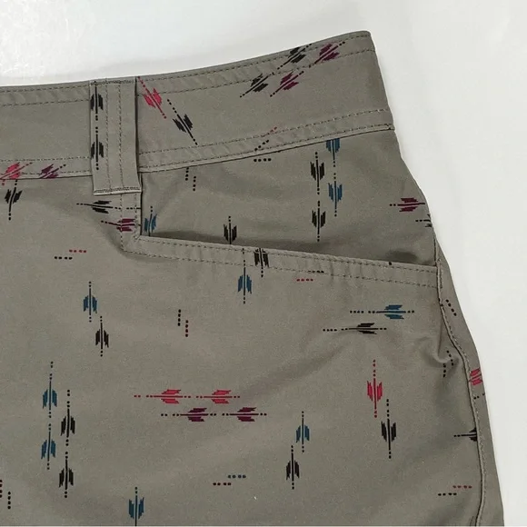 Eddie Bauer Olive Camo Green Skorts Casual Adventurer arrow print - Picture 11 of 16